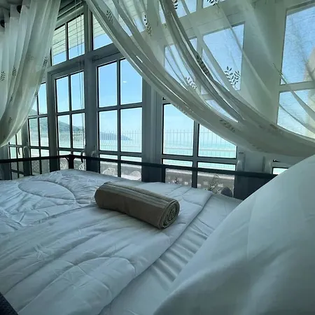 Private Beach-Front Haven By Stayco - Seaview Pool, Ktv & Speaker System, Beach Air Loft, Private Beach Access And Beyond! Tanjung Bungah  Exterior photo